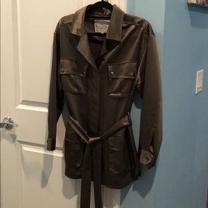 can be a tunic top or light jacket